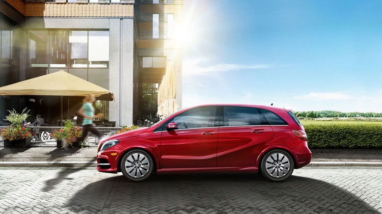 2017-Mercedes-Benz-B250e-