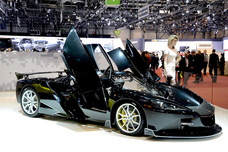 Arash AF10 Hybrid,