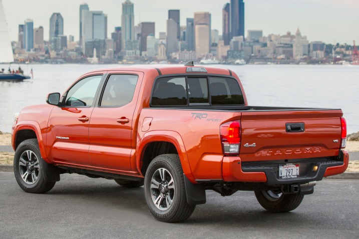 2016_toyota_tacoma_2