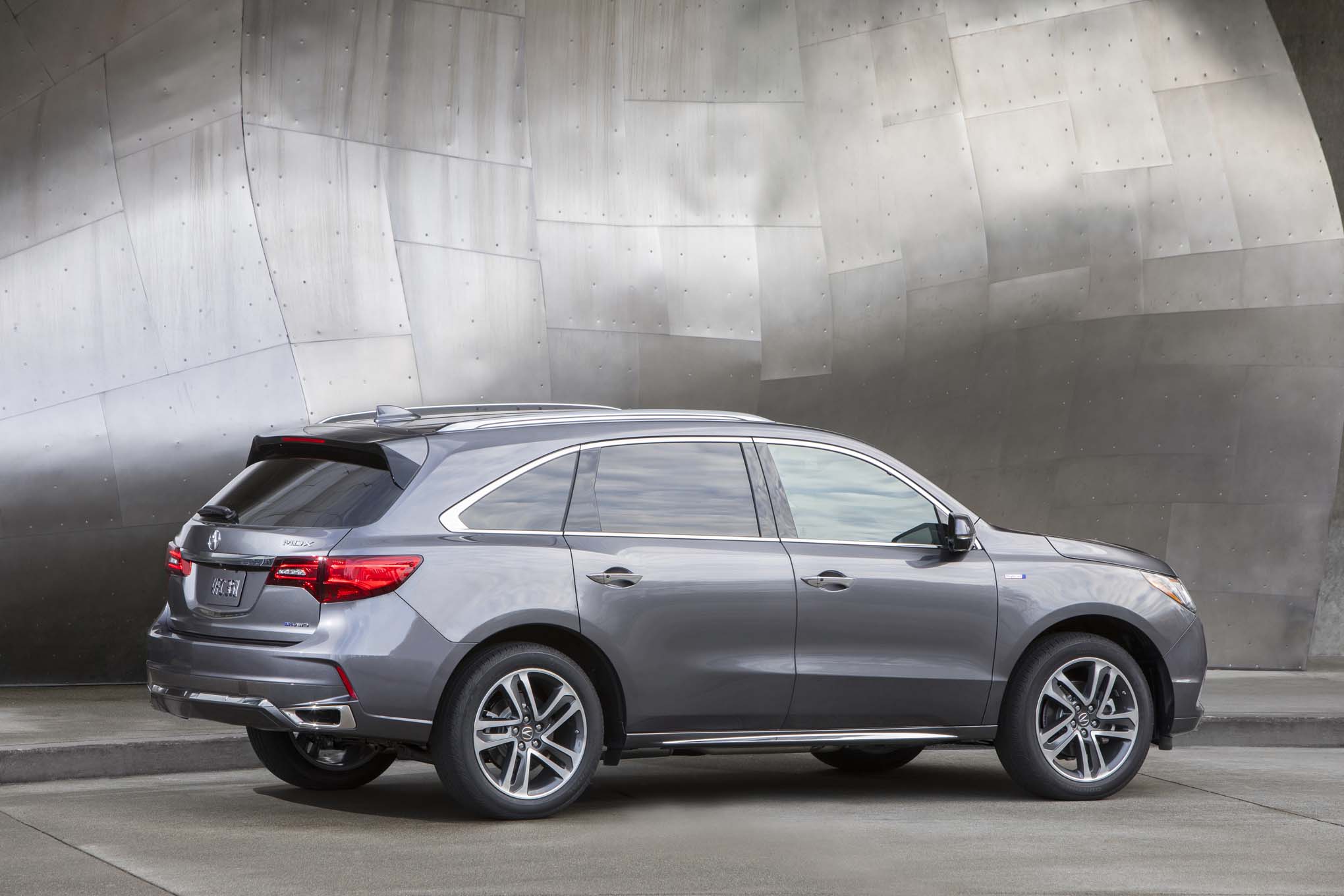 2017-Acura-MDX-Hybrid-2