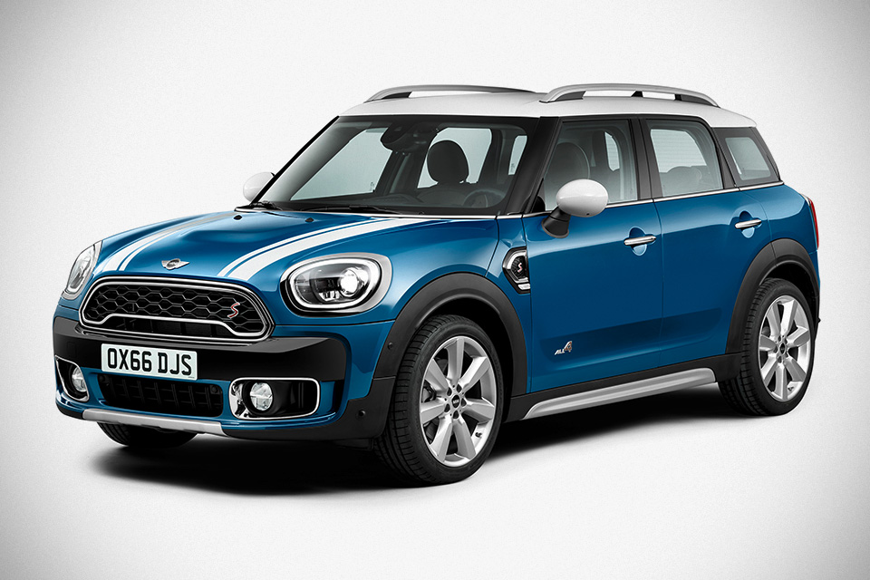 2017-MINI-Countryman- a