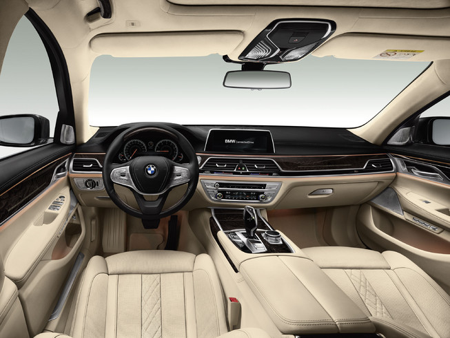 2018 BMW M760i 2