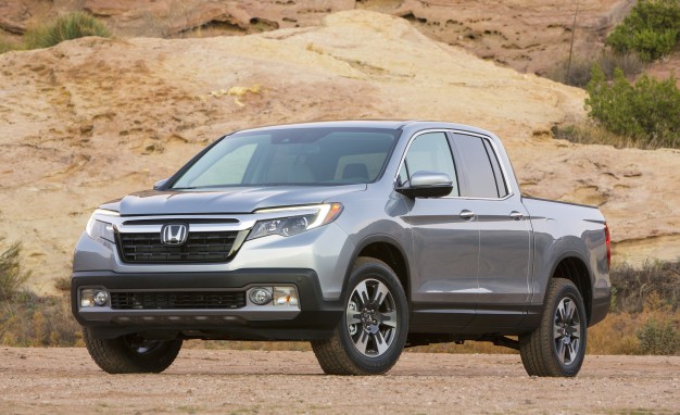 2017-Honda-Ridgeline-