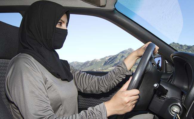 saudi-women-driver_