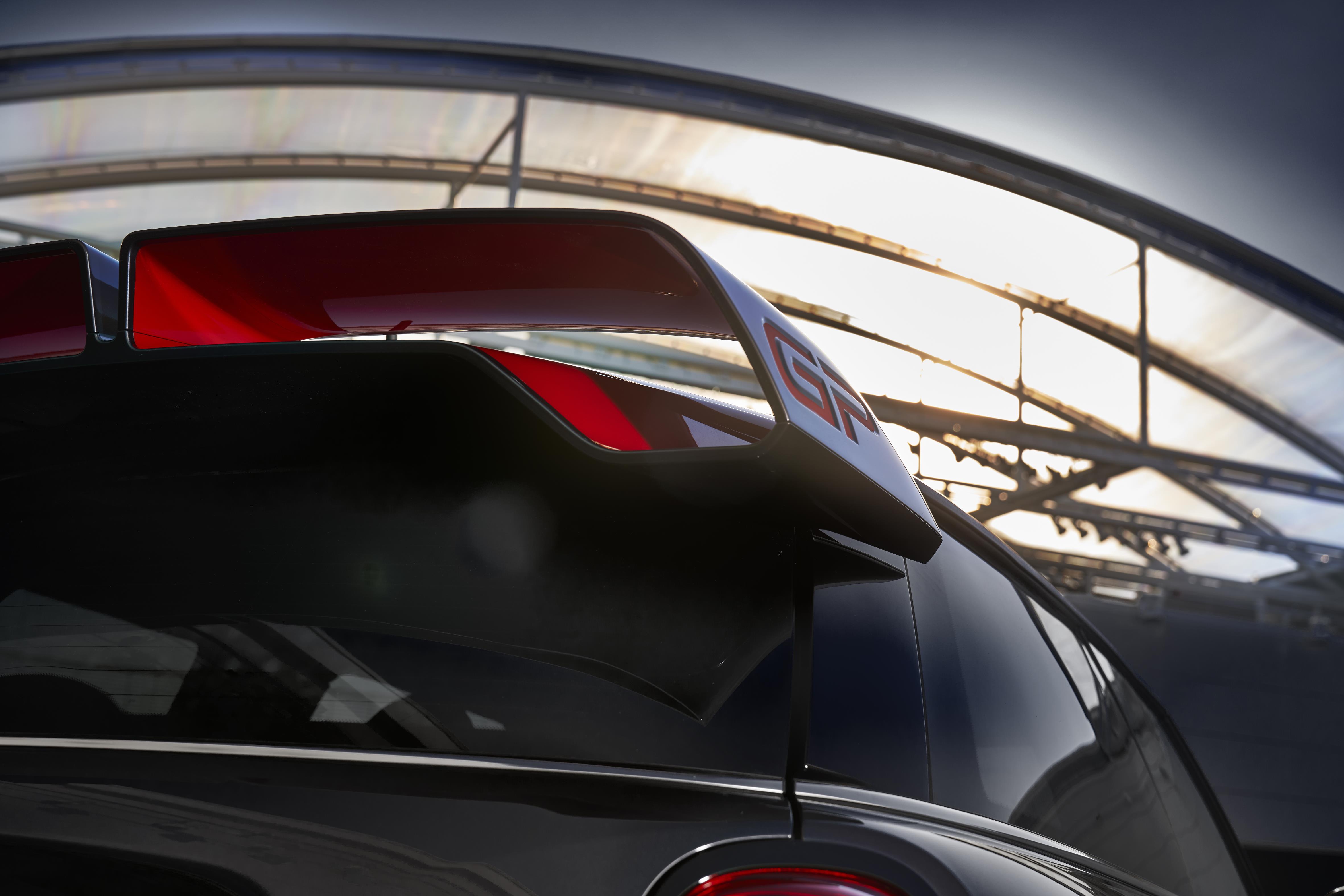mini-john-cooper-wor