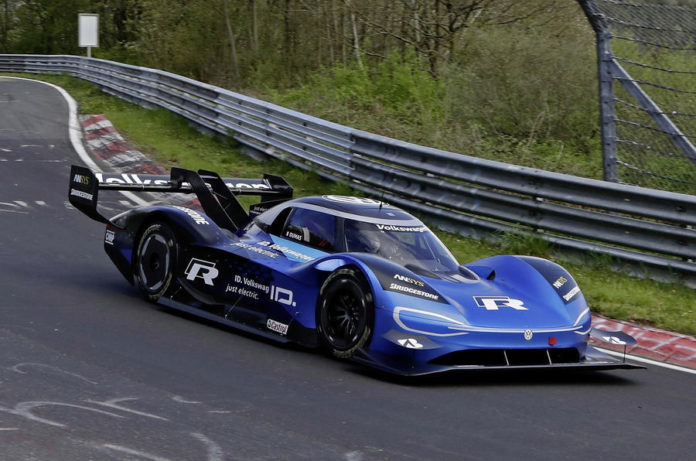 Volkswagen ID.R on the Nordschleife: High-tech meets tradition