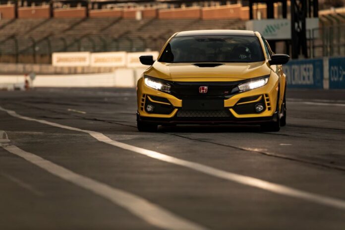 Honda_Civic_Type_R_Limited_Edition_Suzuka_Circuit