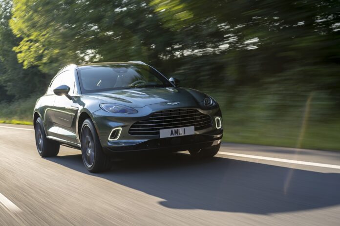 Aston_Martin_DBX__