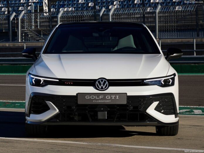 volkswagen-golf-viii-gti(9)